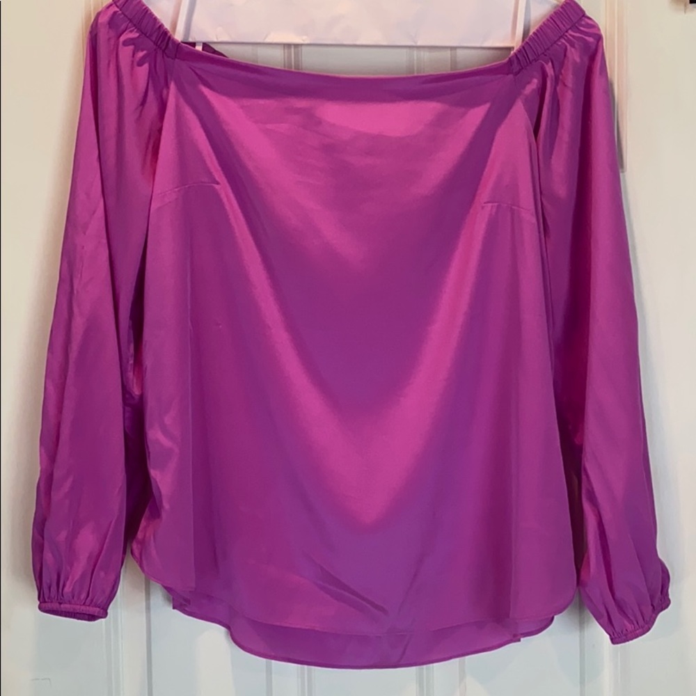 Lilly Pulitzer Off-shoulder Top size Medium